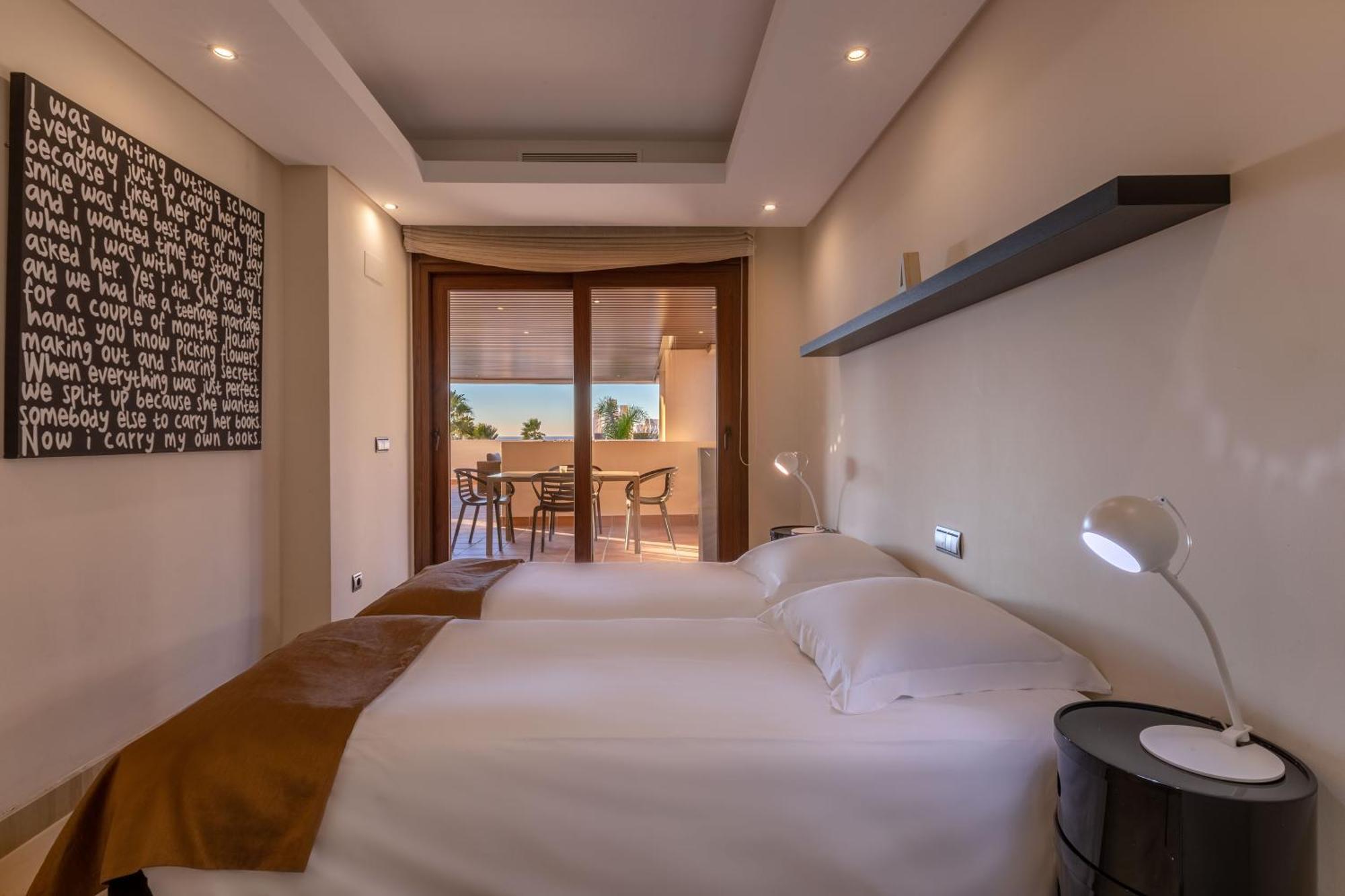 אסטפונה Bahia Boutique Apartments מראה חיצוני תמונה